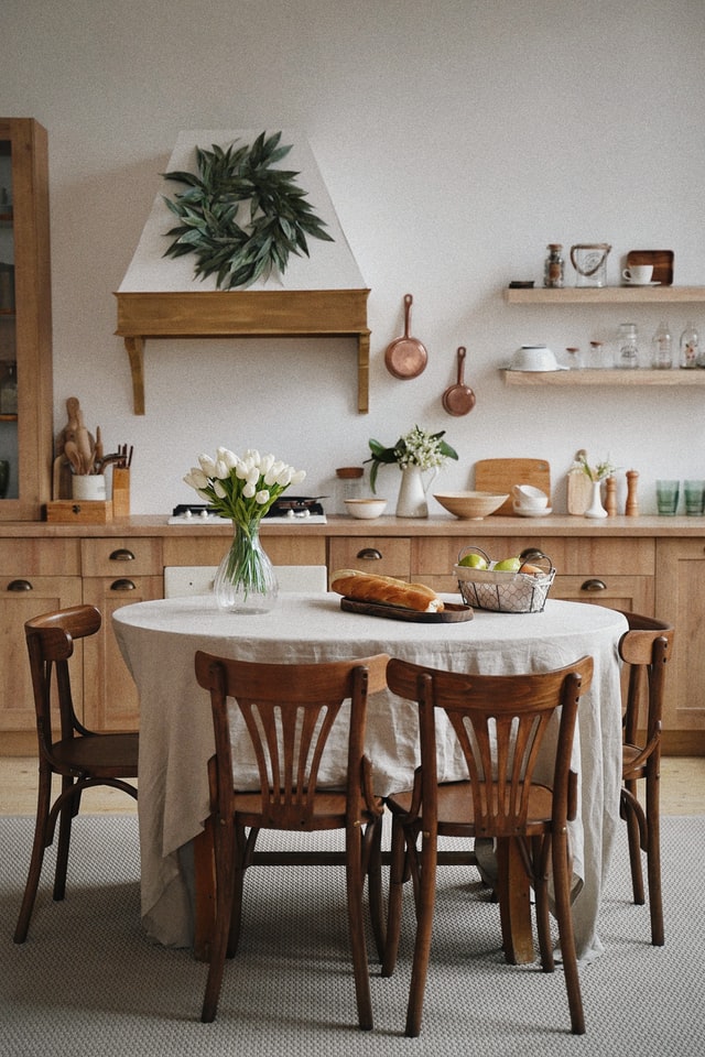 Maak van je diner een spektakelstuk met de inrichting van je eetkamer